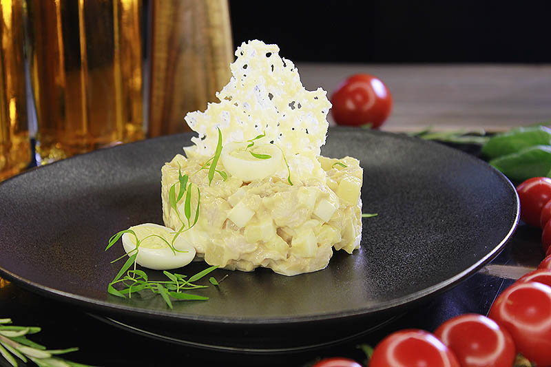 Салат курица с ананасами